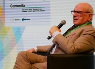 Ottant’anni di filosofia e poesia, incontro speciale con Giuseppe Limone all’ex Municipio di Atella