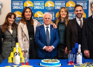 FOTO Bagno di folla all’inaugurazione di Cesa in Comune. Fiorillo: “No alla politica che divide, le istituzioni non sono un palcoscenico”