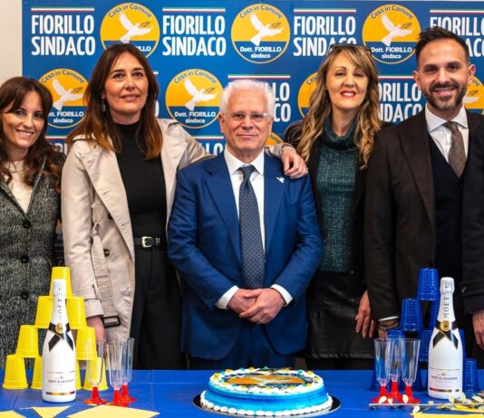 FOTO Bagno di folla all’inaugurazione di Cesa in Comune. Fiorillo: “No alla politica che divide, le istituzioni non sono un palcoscenico”