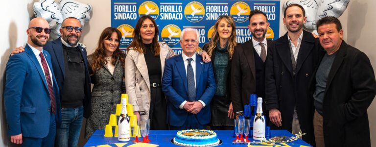 FOTO Bagno di folla all’inaugurazione di Cesa in Comune. Fiorillo: “No alla politica che divide, le istituzioni non sono un palcoscenico”