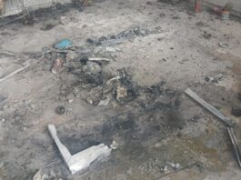 FOTO Cesa, incendio nel cimitero: momenti di panico. Intervengono i vigili del fuoco