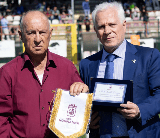 La Real Normanna premia Fiorillo e la Croce Rossa. Il medico sociale: “Un onore e un piacere collaborare con don Peppe De Michele”