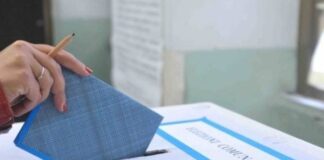 Comunali a Cesa, Fiorillo straccia Guida su Fb: boom di “like” per il medico, flop del sindaco social