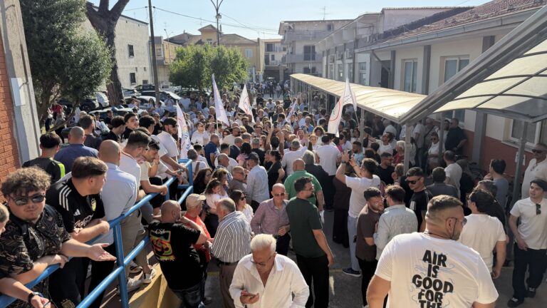 FOTO DELLA FESTA Cesa: Netta vittoria di Guida su Fiorillo, il sindaco supera il 60%. I nomi dei primi eletti in consiglio