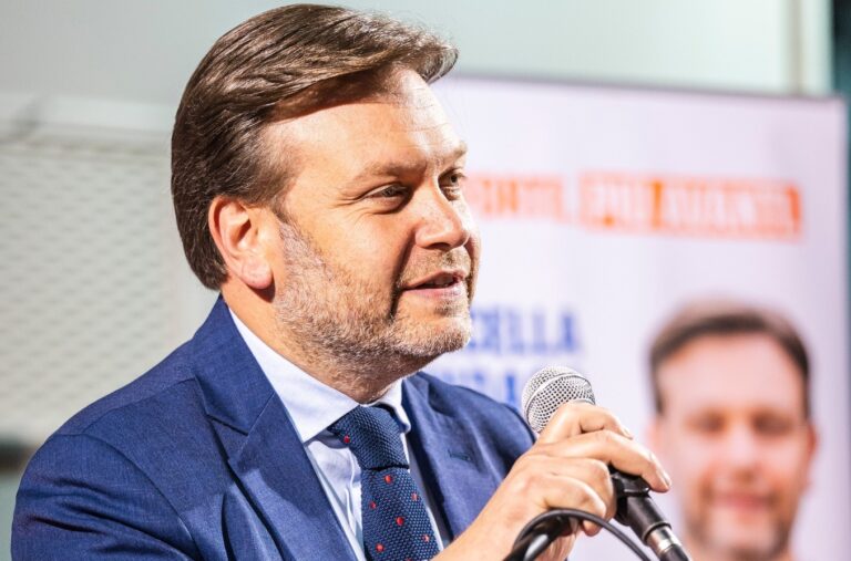 Comunali a Trentola Ducenta: Apicella rieletto sindaco, Griffo vince nel centro ma non basta