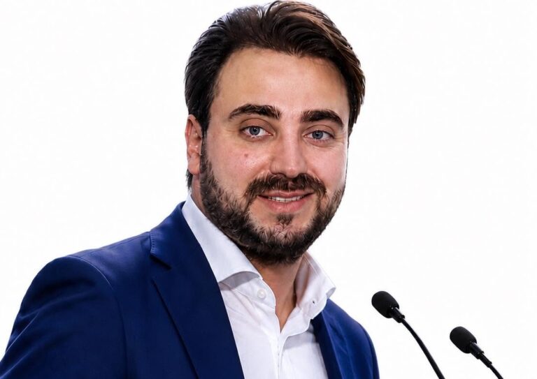 POST FB Cesa, Borzacchiello apre l’ufficio di collocamento. È un esperto del settore, assunto grazie ai concorsi comunali