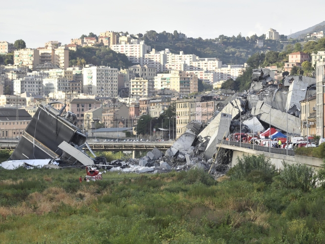 Ponte Morandi, condanne per crollo e omicidio stradale: 12 anni al manager Castellucci, 5 anni a Berti e Coletti