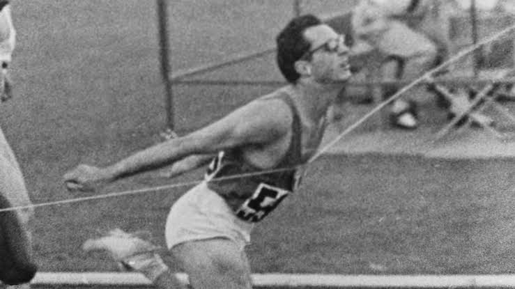 Morto Livio Berruti, campione olimpico dei 200 metri a Roma 1960. Jacobs: “Profondo dolore, correrò per lui”