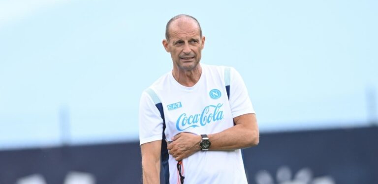 Napoli, Allegri punta sul tridente offensivo per il debutto contro il Genoa: prove di 4-3-3
