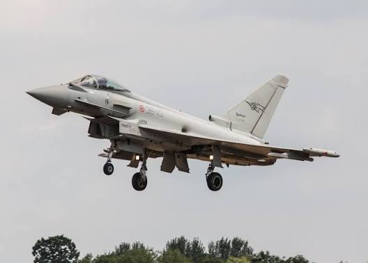 Caccia italiani abbattono un drone ucraino in Lettonia. E Lavrov accusa: “L’Ue sequestra le nostre navi per finanziare Kiev”