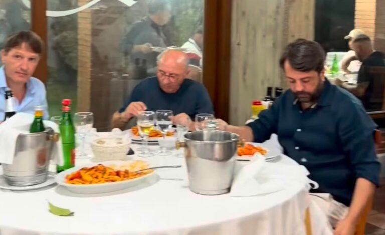 FOTO Colombiano, Luongo e Cirillo a cena al Tempio di Casapesenna, nel menu la gestione politica della Terra di Lavoro