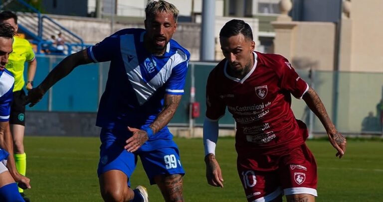 Il Brindisi cala il tris, giornata “no” per la Real Aversa: granata in dieci per mezz’ora